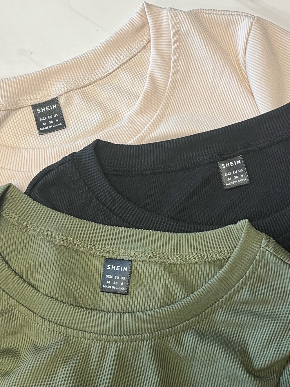 Lot of 3 SHEIN | Black Green Cream Short Sleeve Pullover Snap Closure Bodysuit M - Picture 2 of 4